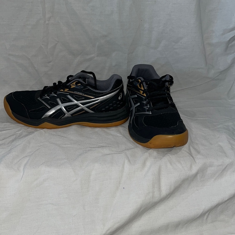 asics up court 4 volleyball shoe